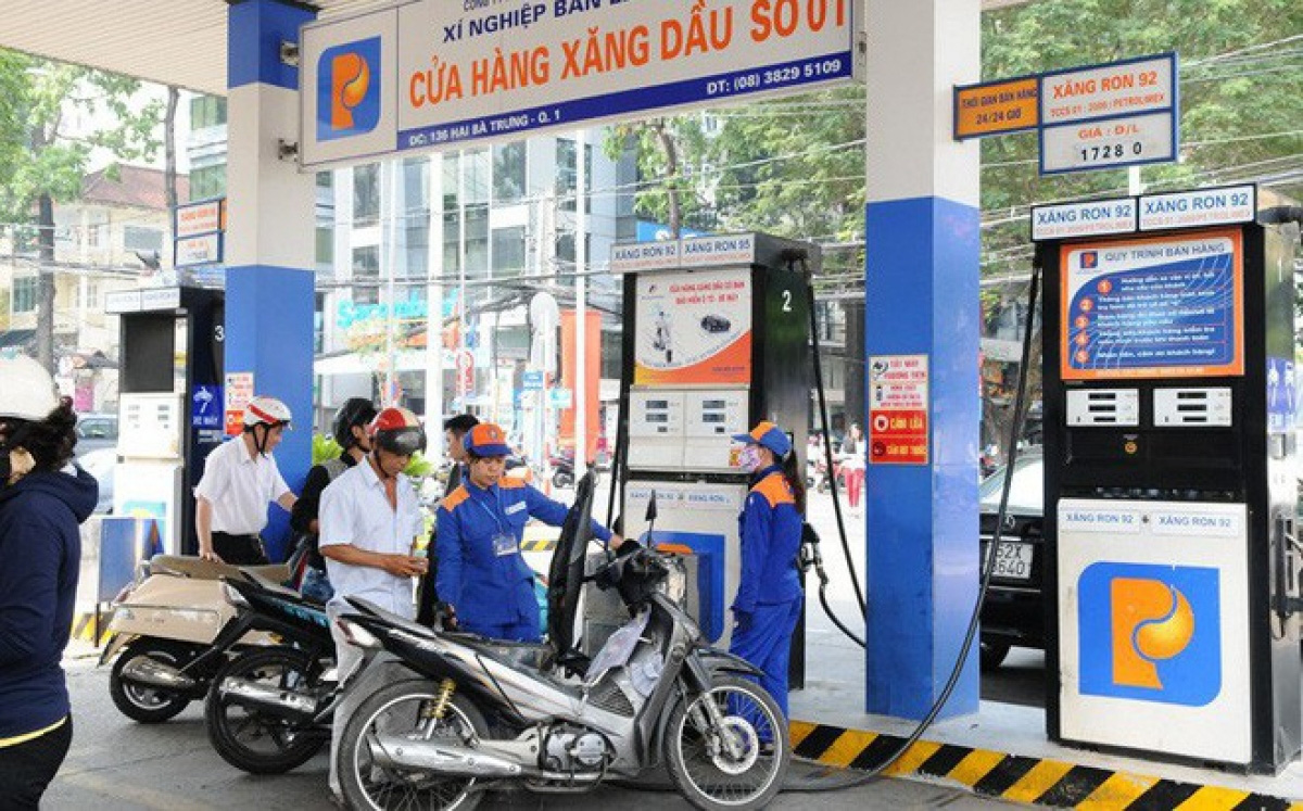 Giá xăng dầu hôm nay 22/8: Dầu thô tiếp tục lao dốc, giá xăng chiều nay tại Việt Nam sẽ như thế nào?